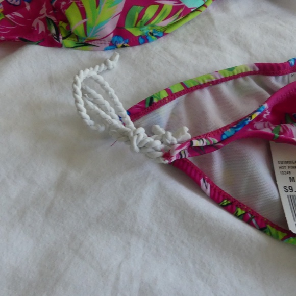 Tropical Print Bikini - SPRING BREAK! - Picture 3 of 8